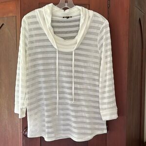 Women’s 3/4 Sleeve Top, Sheer, M, Cover Up.